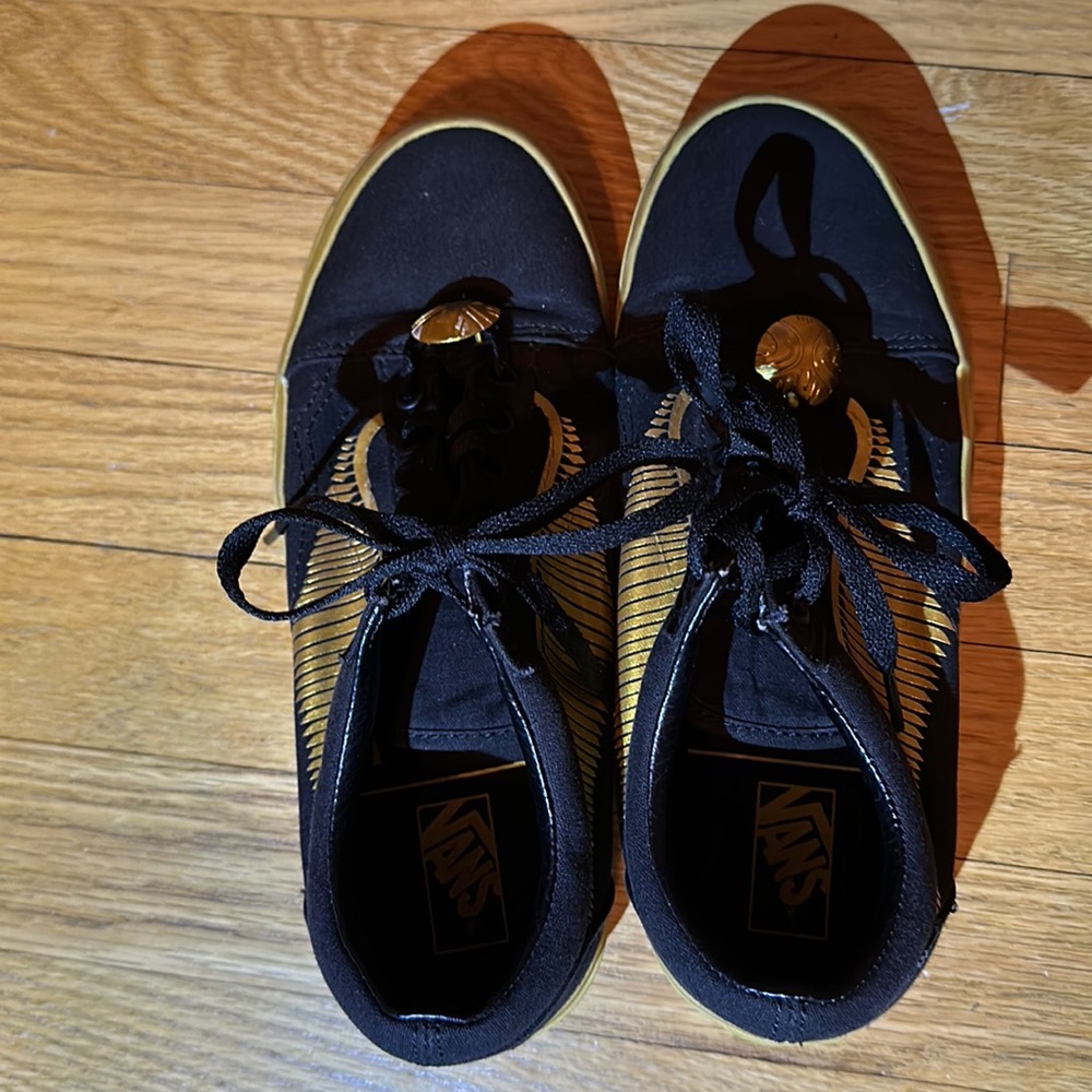 Vans Old Skool Harry Potter Goldensnitch Limited Edition Sneaker women’s size 7